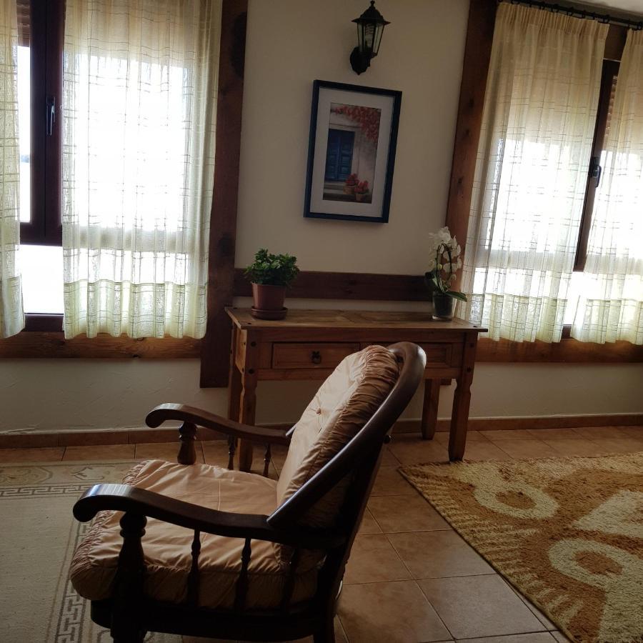 Puerta Al Duraton Bed & Breakfast Sebulcor ภายนอก รูปภาพ