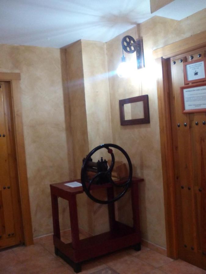 Puerta Al Duraton Bed & Breakfast Sebulcor ภายนอก รูปภาพ